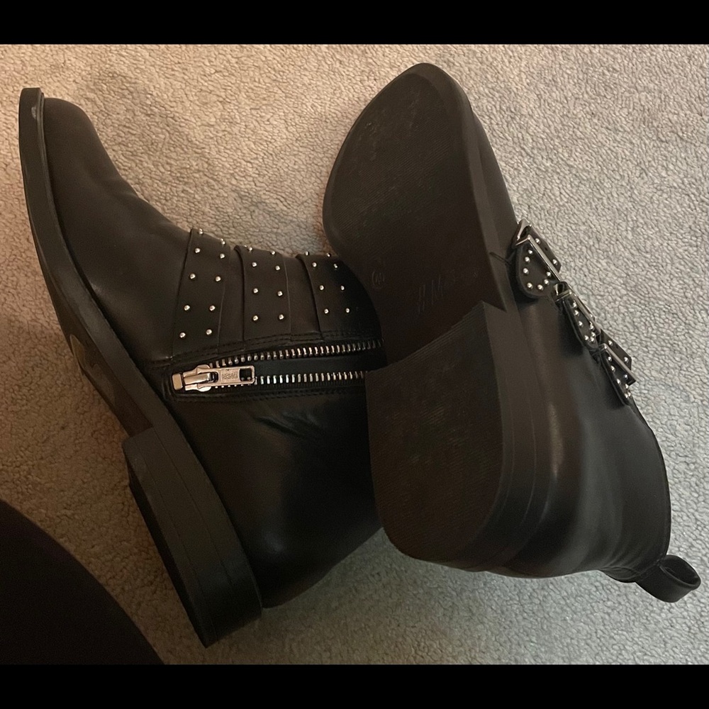 Divided boots - Picture 2 of 4